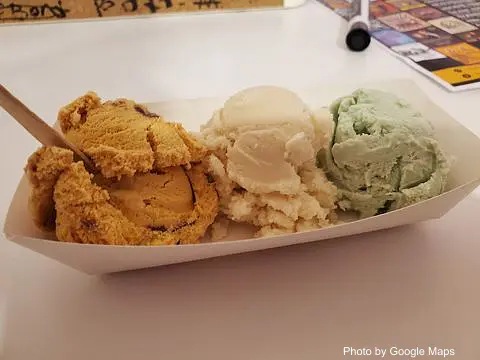 Wing Ice Cream Parlor - Photo 3 of 4 | NateEatsHawaii restaurant gallery and food photos from Oahu, Hawaii