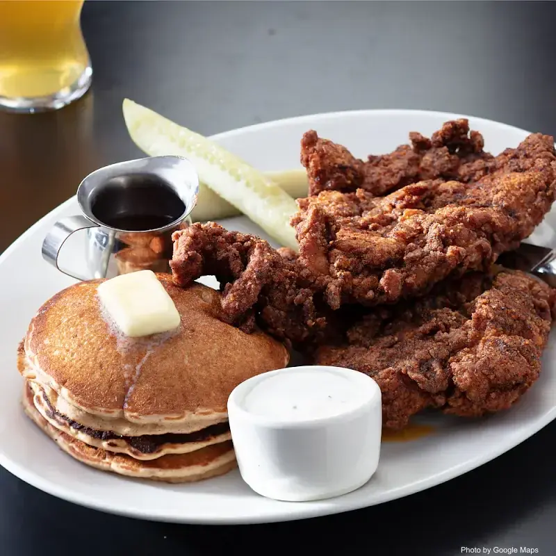 Yard House - Photo 2 of 6 | NateEatsHawaii restaurant gallery and food photos from Oahu, Hawaii