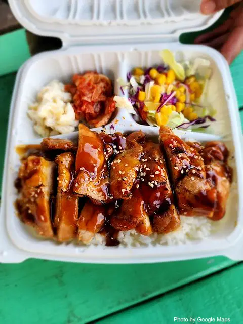 Yellow Kitchen - Photo 2 of 4 | NateEatsHawaii restaurant gallery and food photos from Oahu, Hawaii