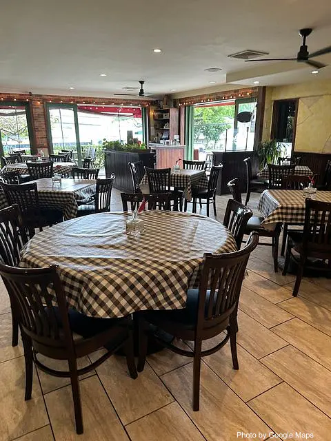 Zia's Caffe - Photo 2 of 4 | NateEatsHawaii restaurant gallery and food photos from Oahu, Hawaii