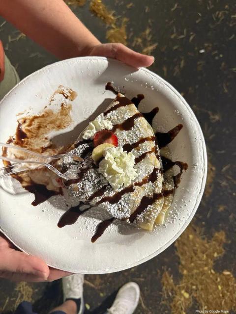 Waikiki Crepes — nearby restaurant on Oahu