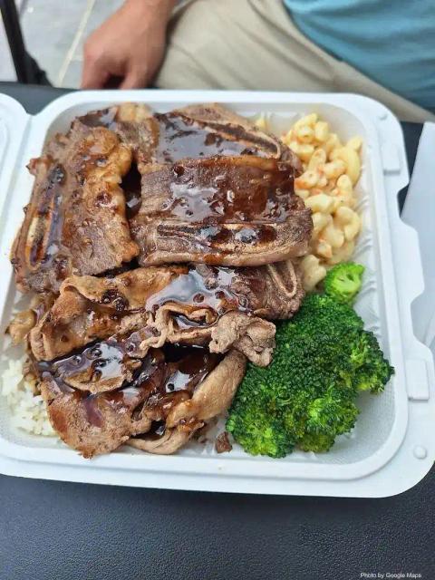 Hi Shack Kitchen - Photo 2 of 5 | NateEatsHawaii restaurant gallery and food photos from Oahu, Hawaii