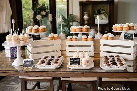A Cake Life - Photo 2 of 4 | NateEatsHawaii restaurant gallery and food photos from Oahu, Hawaii