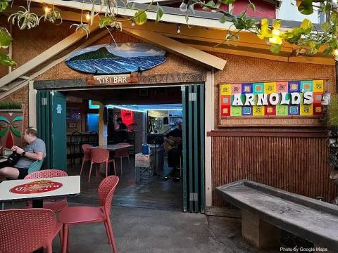 Arnold's Beach Bar