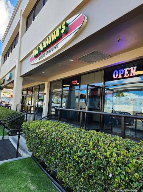 Big Kahuna's Pizza — nearby restaurant on Oahu
