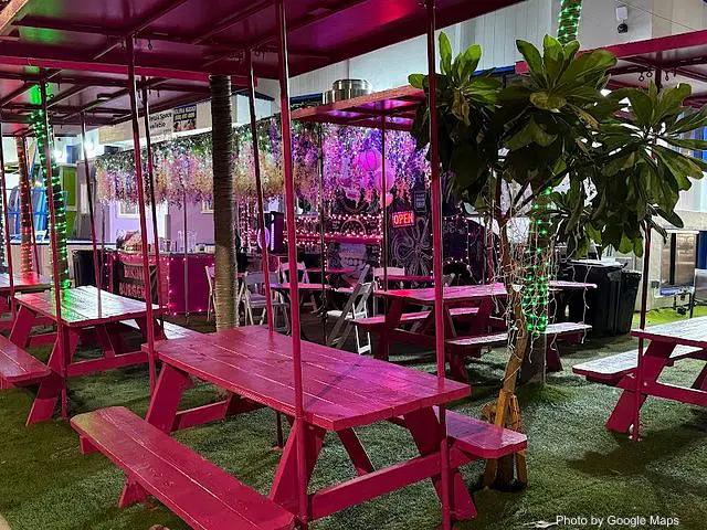 Bikini Burger - Restaurant on Oahu, Hawaii | NateEatsHawaii food review and recommendations