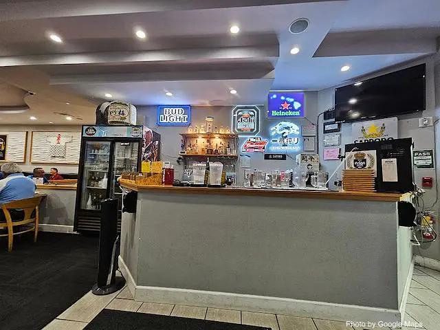 California Beach Rock 'N Sushi - Sushi Restaurant on Oahu, Hawaii | NateEatsHawaii food review and recommendations