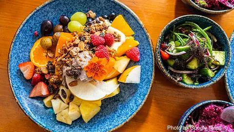 Castro's - Photo 3 of 4 | NateEatsHawaii restaurant gallery and food photos from Oahu, Hawaii
