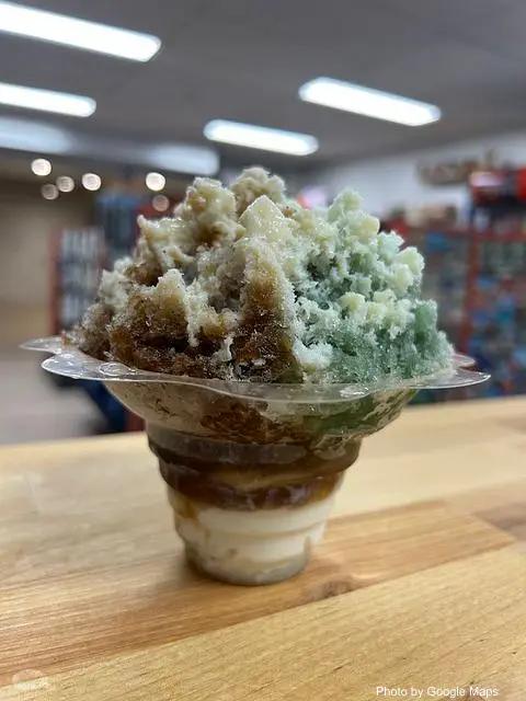 Haleiwa Town Shave Ice - Photo 3 of 4 | NateEatsHawaii restaurant gallery and food photos from Oahu, Hawaii