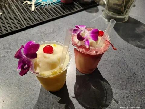 Hale Koa Barefoot Bar - Photo 2 of 6 | NateEatsHawaii restaurant gallery and food photos from Oahu, Hawaii
