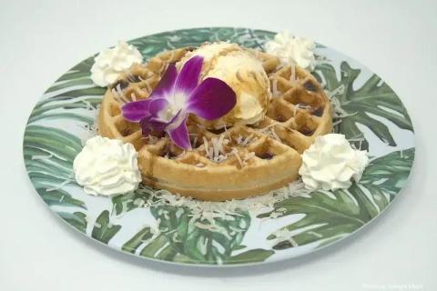 Hawaiian Aroma Caffe at Waikiki Walls - Photo 2 of 6 | NateEatsHawaii restaurant gallery and food photos from Oahu, Hawaii