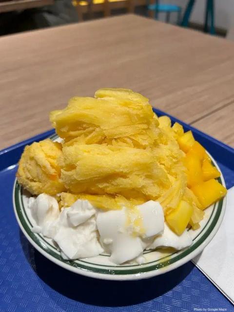 Ice Monster Hawaii - Photo 3 of 6 | NateEatsHawaii restaurant gallery and food photos from Oahu, Hawaii