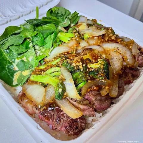 Iron Grill Hawaii - Photo 2 of 6 | NateEatsHawaii restaurant gallery and food photos from Oahu, Hawaii