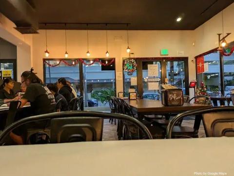 Kickin Kajun Honolulu - Photo 2 of 6 | NateEatsHawaii restaurant gallery and food photos from Oahu, Hawaii