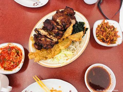 Kim Chee Restaurant 7 | Korean — nearby restaurant on Oahu