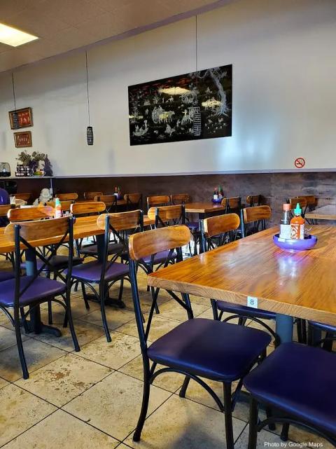 Mama Phở — nearby restaurant on Oahu