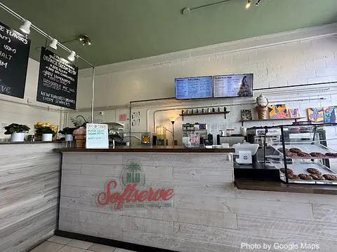 Niu Soft Serve Parlour - Photo 2 of 4 | NateEatsHawaii restaurant gallery and food photos from Oahu, Hawaii