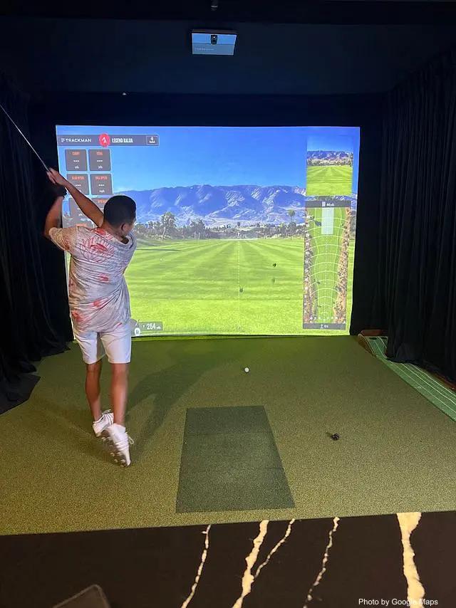Pars and Brews Golf Lounge