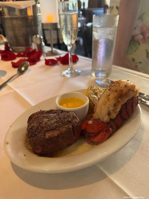 Ruth's Chris Steak House - Photo 3 of 6 | NateEatsHawaii restaurant gallery and food photos from Oahu, Hawaii