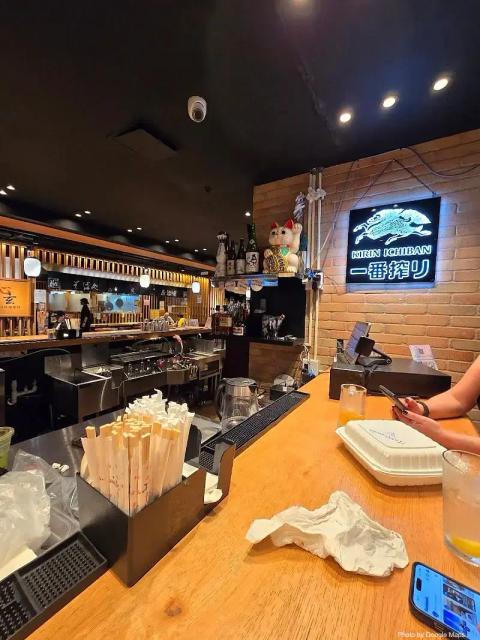 Shanghai Bar - Photo 3 of 6 | NateEatsHawaii restaurant gallery and food photos from Oahu, Hawaii
