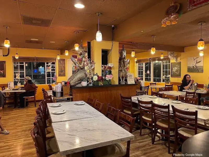 Siam Square - Thai Restaurant on Oahu, Hawaii | NateEatsHawaii food review and recommendations