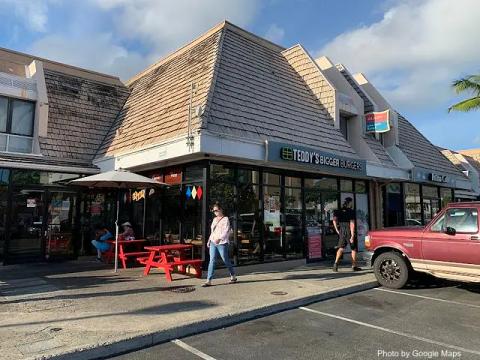 Teddy's Bigger Burgers - Hawaii Kai — nearby restaurant on Oahu