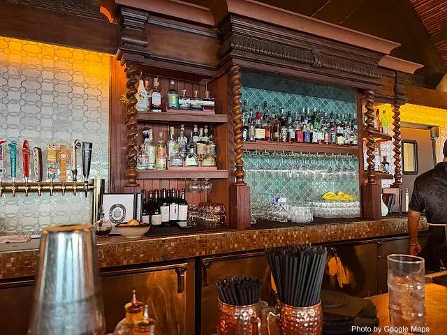 The Crouching Lion - Restaurant on Oahu, Hawaii | NateEatsHawaii food review and recommendations