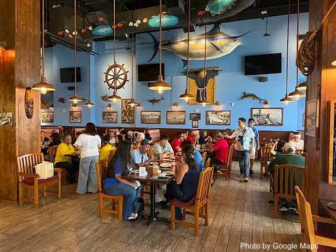 Uncle's Fish Market Bar & Grill - Pearlridge - Photo 2 of 4 | NateEatsHawaii restaurant gallery and food photos from Oahu, Hawaii